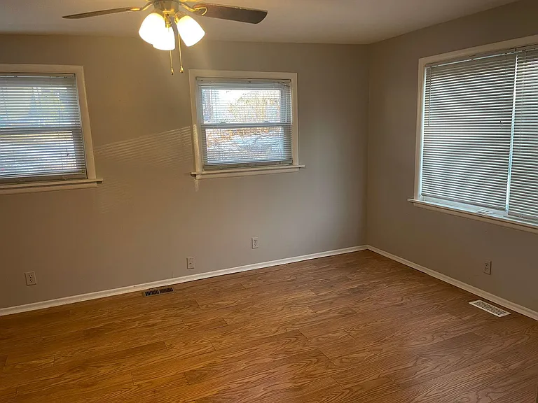 1108 E Linden Ave — Photo 8