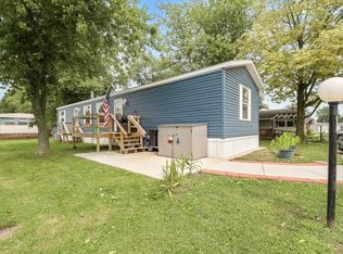 73 Piatt St, Mahomet, IL 61853