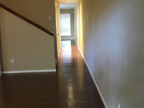 4th image of 6738 Eastridge Dr #10