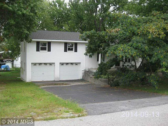 1526 Carpenters Point Rd photo 1
