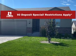 3928 E Chalet Dr, Ammon, ID 83401