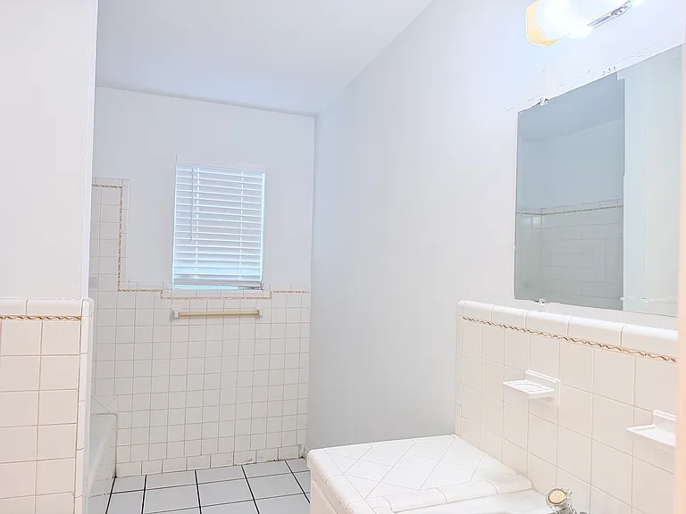 1207 Cherokee St — Photo 11