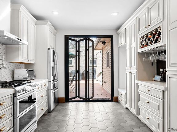 5th image of 438 S Emerson Street