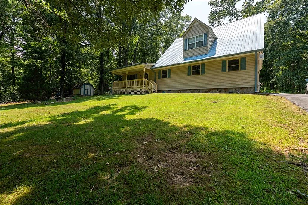 323 Mason Rd photo 1