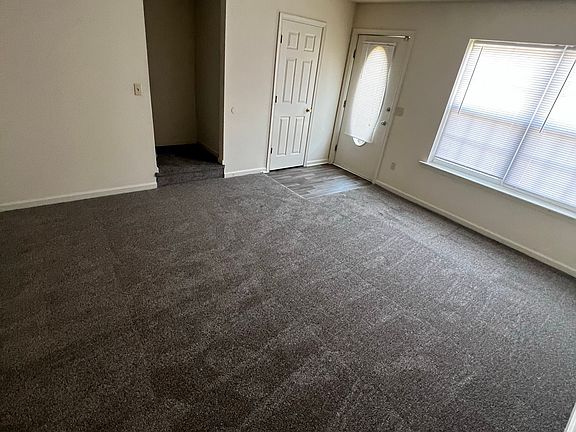 4th image of 217 Poplar St APT C1
