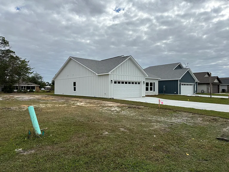 1303 Louisiana Ave — Photo 2