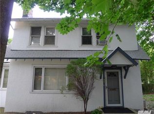 5 George St, Great Neck, NY 11024