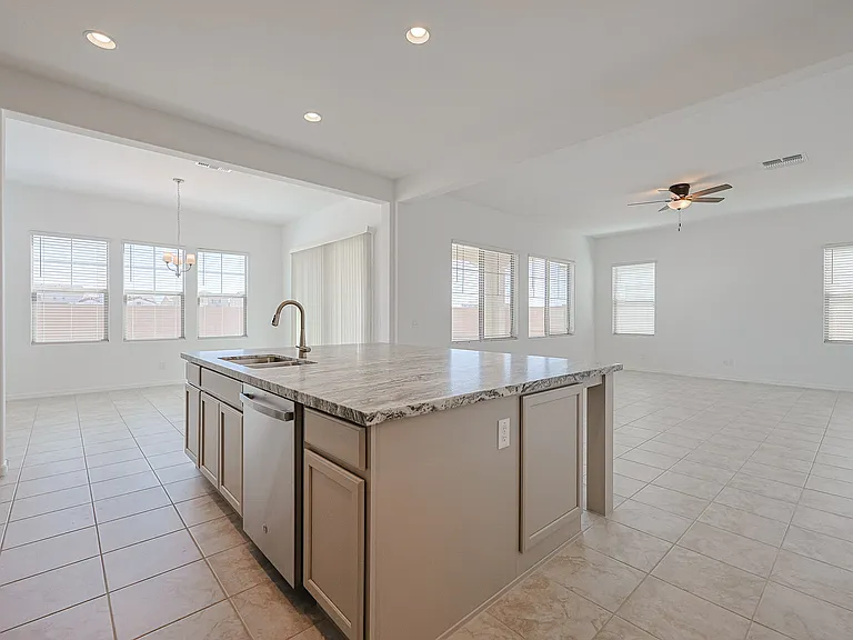 7671 W Smoketree Dr — Photo 7