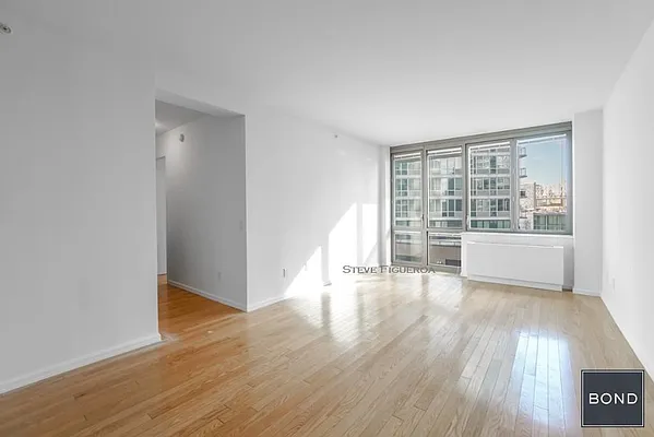 Rented by Bond New York | media 1