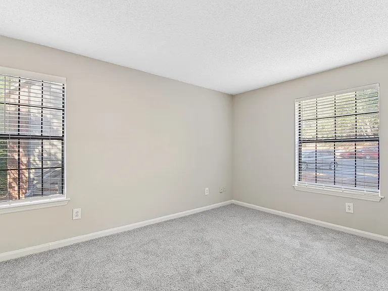 Woodmere Trace — Photo 28
