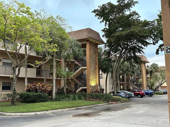 6090 N Sabal Palm Boulevard #110, Tamarac, FL 33319