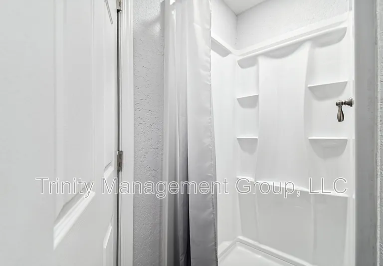 10033 Brunswick Ln #2 — Photo 6
