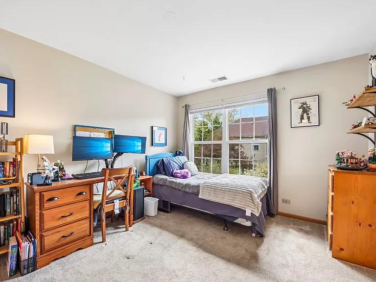 612 Shakespeare Dr — Photo 17