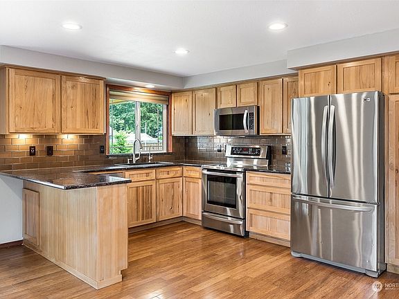 5th image of 8903 219th Street Ct E