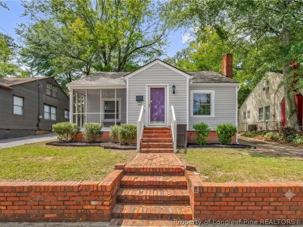 705 Greenland Dr, Fayetteville, NC 28305