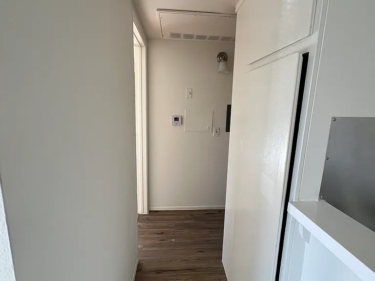 Lennox Lanai Apartments — Photo 29