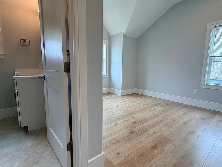 11 Holton St #15 — Photo 7