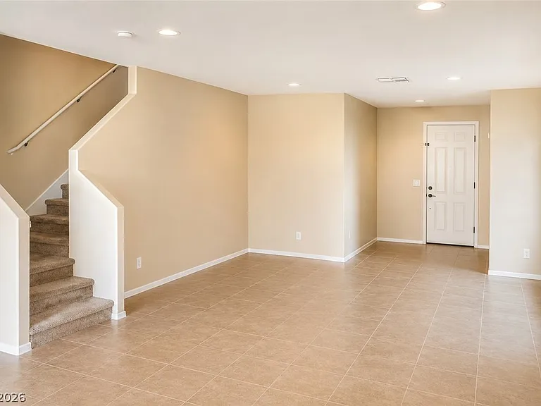 849 Pittston Ave — Photo 5