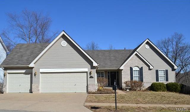 2nd image of 3027 Cambridge Pointe Dr