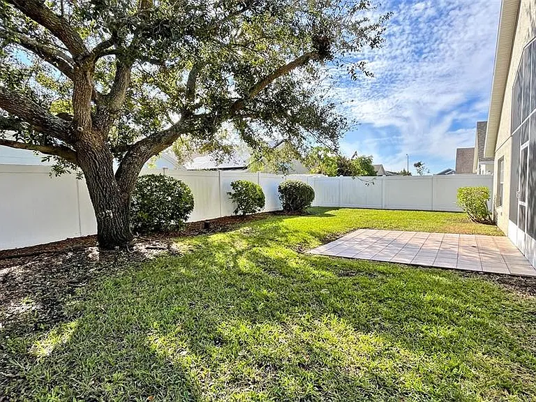 337 Silver Palms Cir — Photo 41