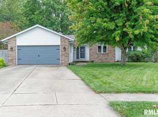 6300 Kate Ct, Springfield, IL 62712