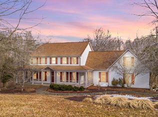 22109 Creekview Dr, Gaithersburg, MD 20882