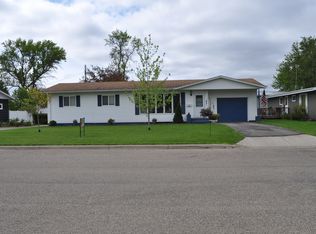 1104 Howard Ave, Cooperstown, ND 58425