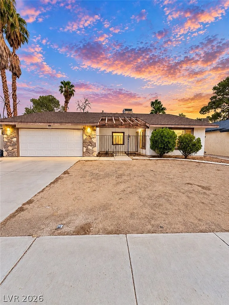 4 bed, 2.0 bath, 1548 sqft, $2,625 — Photo 1