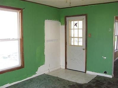 2nd image of 106 E Lake St