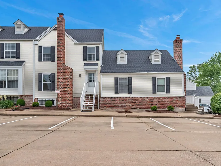 176 Pheasant Point Blvd — Photo 1