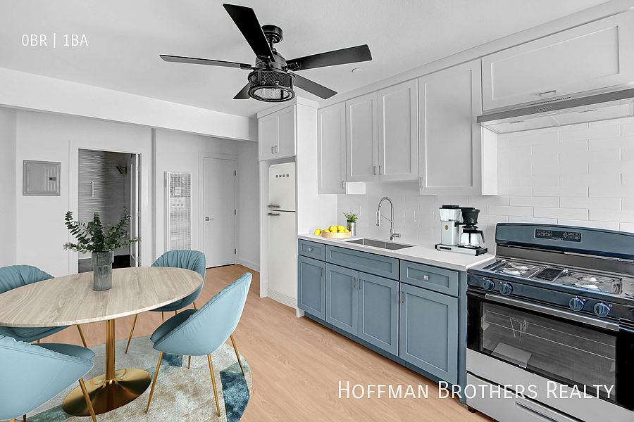 1st image of 5926 S Hoover St #3/8