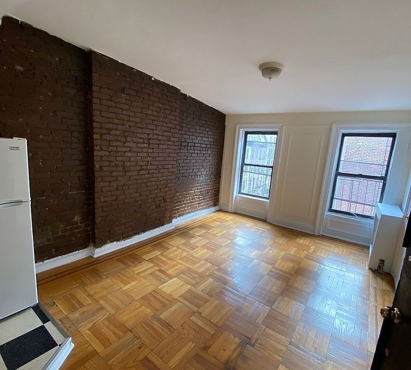 1st image of 801 Lexington Ave #5RC