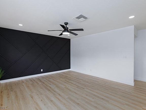 3rd image of 2445 Paradise Village Way