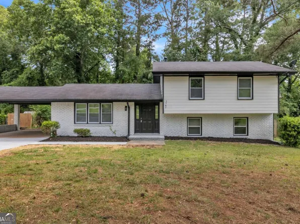 3767 Greentree Dr, Decatur, GA 30032