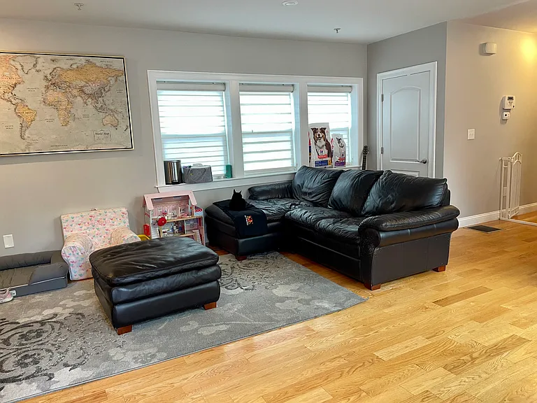 11 Oakland St #11 — Photo 2