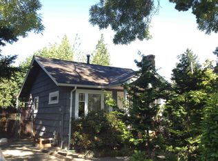 9215 35th Ave NE, Seattle, WA 98115