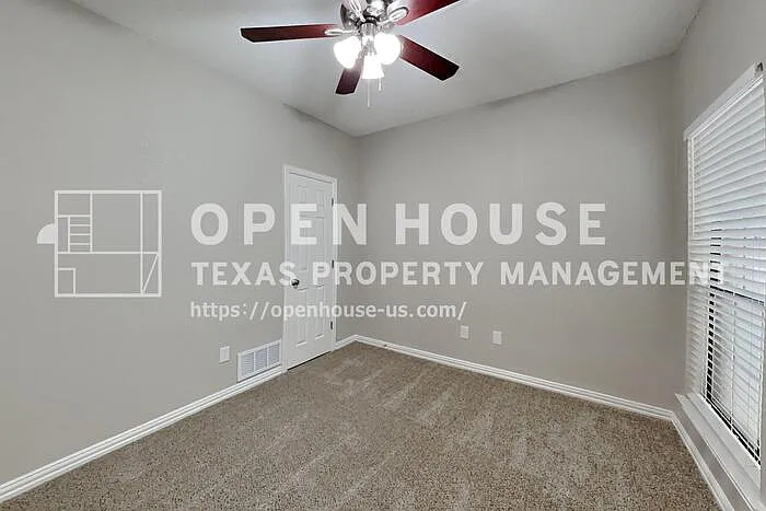 4921 Arborgate Dr — Photo 15