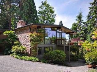 5270 Forest Ave SE, Mercer Island, WA 98040