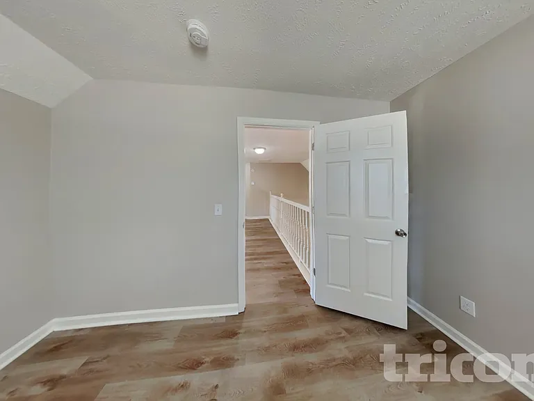 800 Chaney Woods Dr — Photo 11