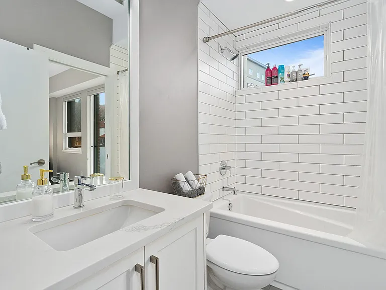 595 Pandora Ave #101 — Photo 17