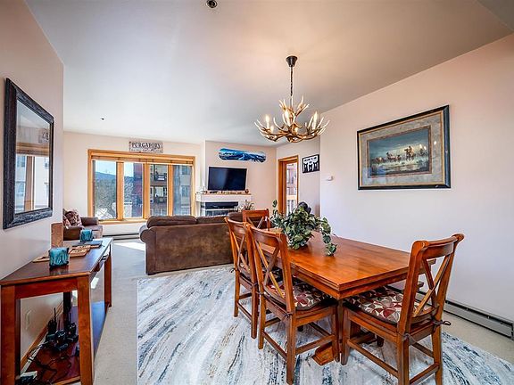 4th image of 71 E Needles Way #337