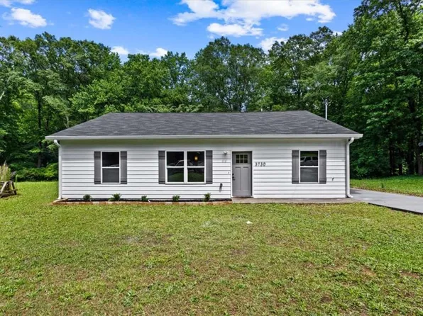 3730 Clearwater Dr, Atlanta, GA 30349