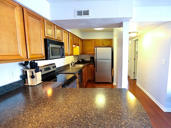 5th image of 1781 Liberty Ln APT 60