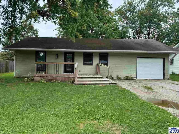 1108 N State St, Sullivan, IN 47882