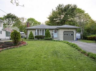 222 Jayne Ave, Patchogue, NY 11772