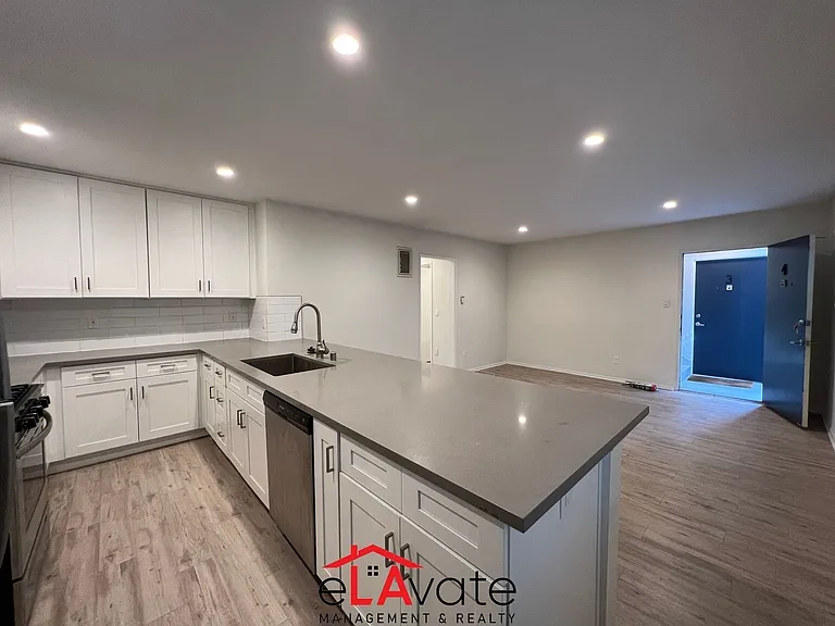 12625 Pacific Ave #4 — Photo 8