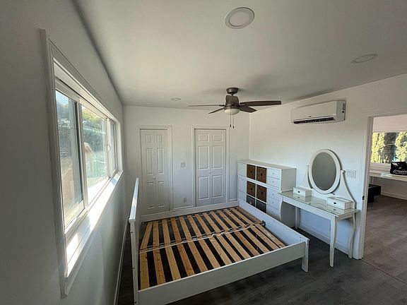 5th image of 3455 Larga Ave #3459-1/2