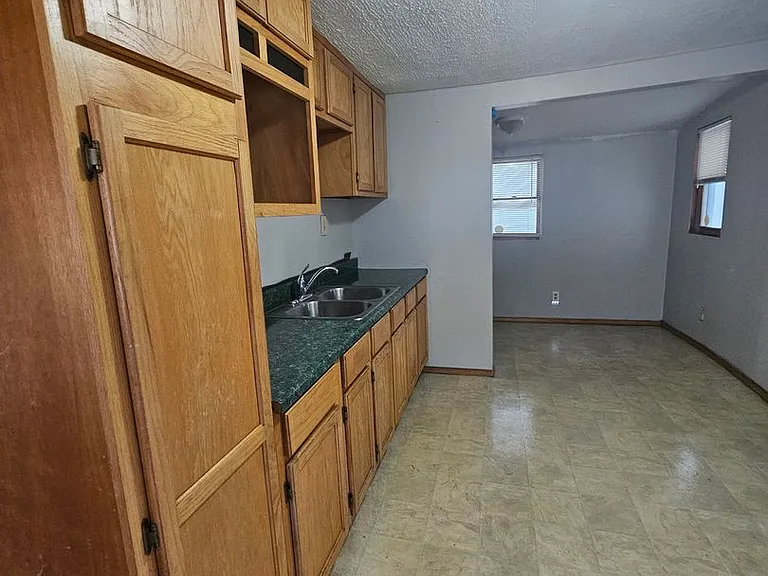 1012 W Elm Arc — Photo 10