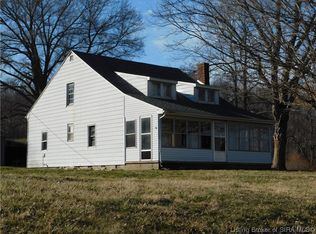 10070 N Lick Skillett Rd, Vallonia, IN 47281