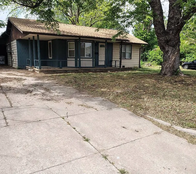 3241 S Waco Ave